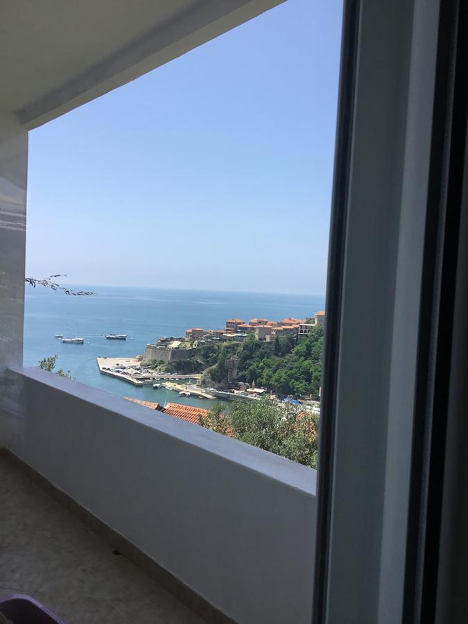 Suka Apartments Улцин Екстериор снимка