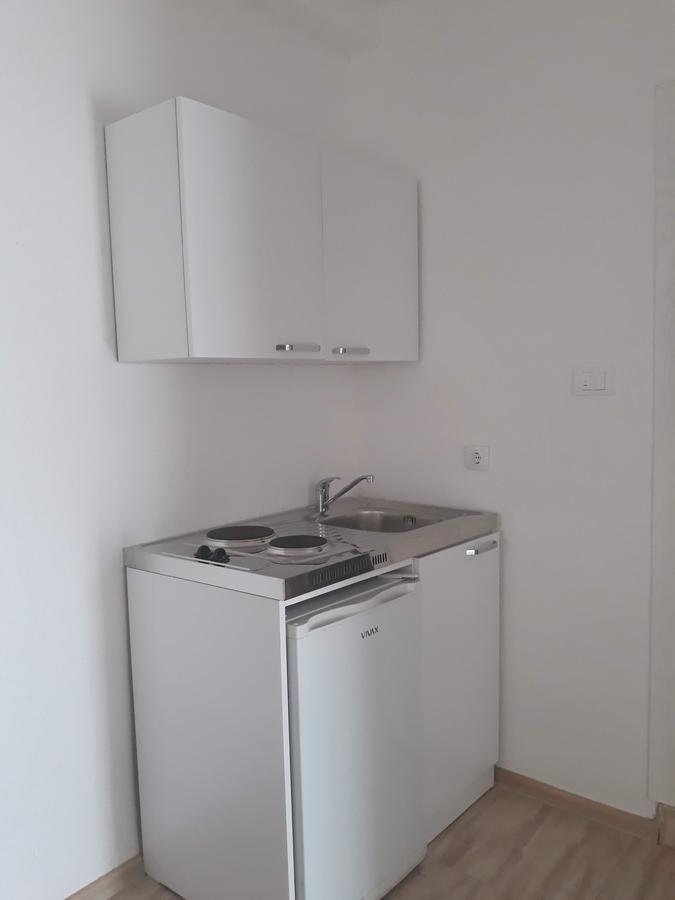 Suka Apartments Улцин Екстериор снимка